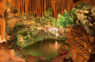 Fátima Sanctuary & Coin Caves